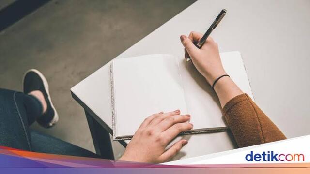 Keterampilan Menulis Teks Eksposisi Menurut Perspektif Paralel